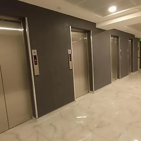 19th Floor Cozy With Pool, Fitness, Parking Included In Price & Self Check In Available Appartement Skopje