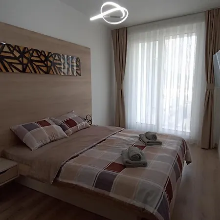 19th Floor Cozy With Pool, Fitness, Parking Included In Price & Self Check In Available Skopje