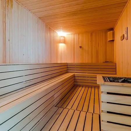 19th Floor Cozy With Pool, Fitness, Parking Included In Price & Self Check In Available Skopje