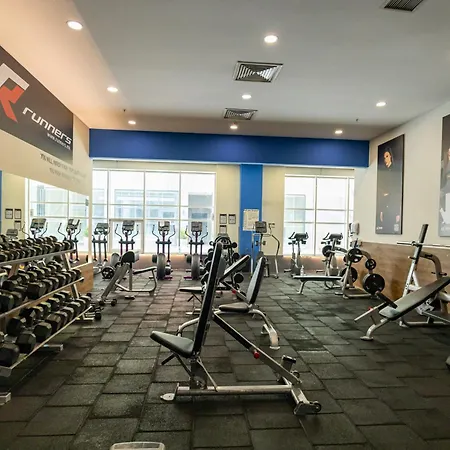 19th Floor Cozy With Pool, Fitness, Parking Included In Price & Self Check In Available * Üsküp