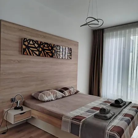 Daire 19th Floor Cozy With Pool, Fitness, Parking Included In Price & Self Check In Available *