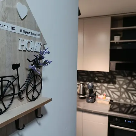 19th Floor Cozy With Pool, Fitness, Parking Included In Price & Self Check In Available Appartement Skopje