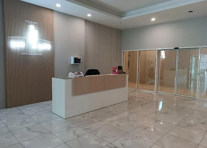 Apartment 19th Floor Cozy With Pool, Fitness, Parking Included In Price & Self Check In Available Skopje