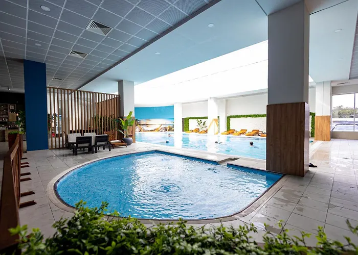 19th Floor Cozy With Pool, Fitness, Parking Included In Price & Self Check In Available