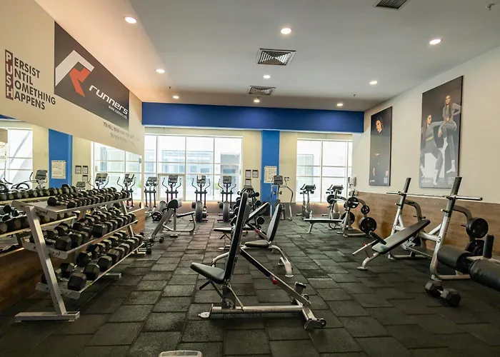 19th Floor Cozy With Pool, Fitness, Parking Included In Price & Self Check In Available * Skopje