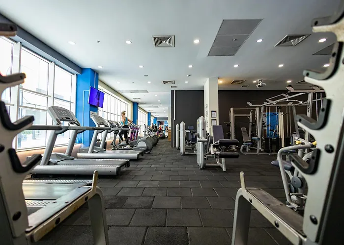 Apartment 19th Floor Cozy With Pool, Fitness, Parking Included In Price & Self Check In Available Skopje