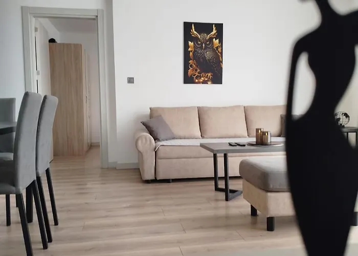 19th Floor Cozy With Pool, Fitness, Parking Included In Price & Self Check In Available Skopje